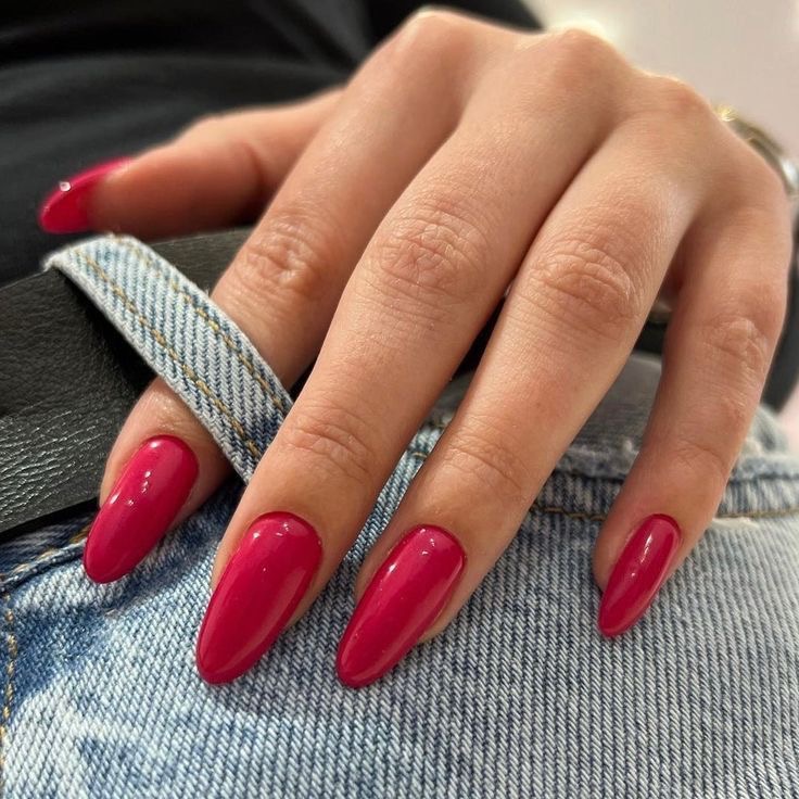Almond aura nail design by Penelope Grace