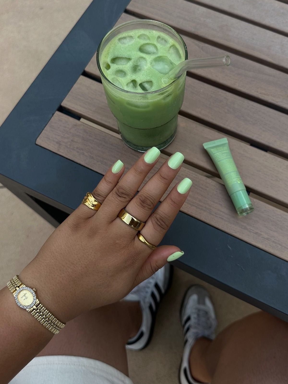 Square minimalist nail design by Brooklyn Belle