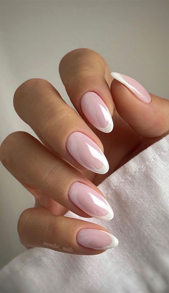 Square abstract nail design by Brooklyn Belle