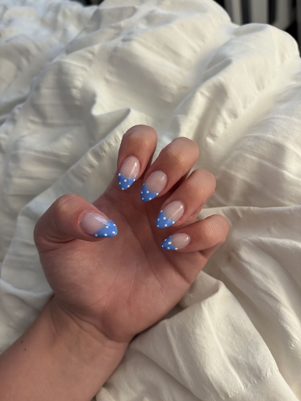 Squoval marble nail design by Isla Bloom