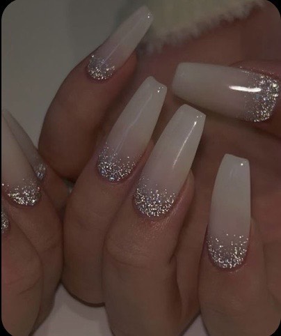 New Nails quiero que mi tia me haga estas igual #nails #brillitos #viral 