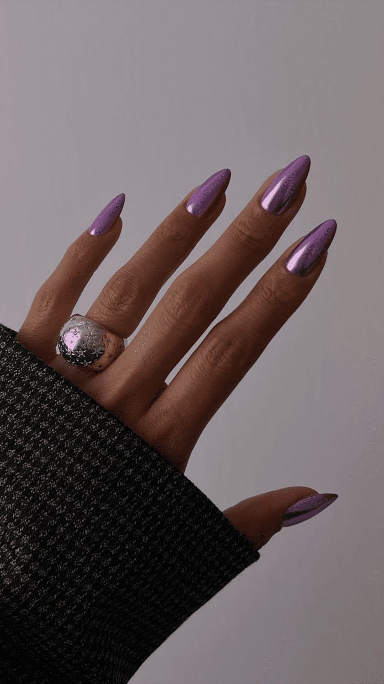 Oval chrome French nail design by Zara Malik