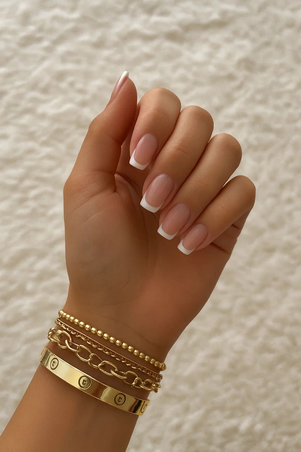 Oval ombre nail design by Clara Bloom