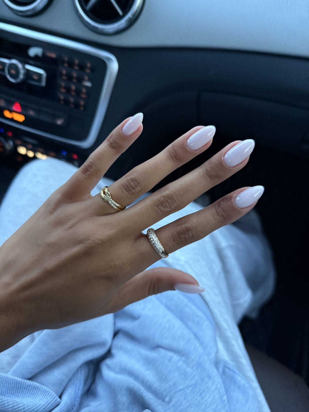 Oval marble nail design by Natalie Gomez