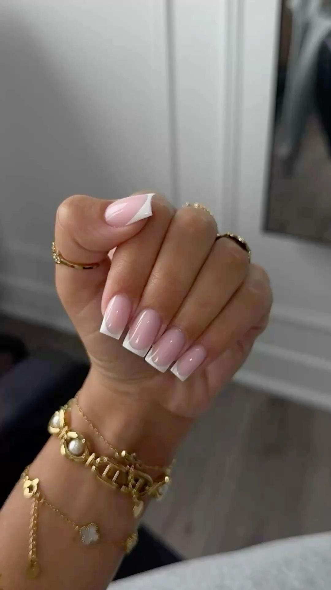 Oval minimalist nail design by Elena Rostova