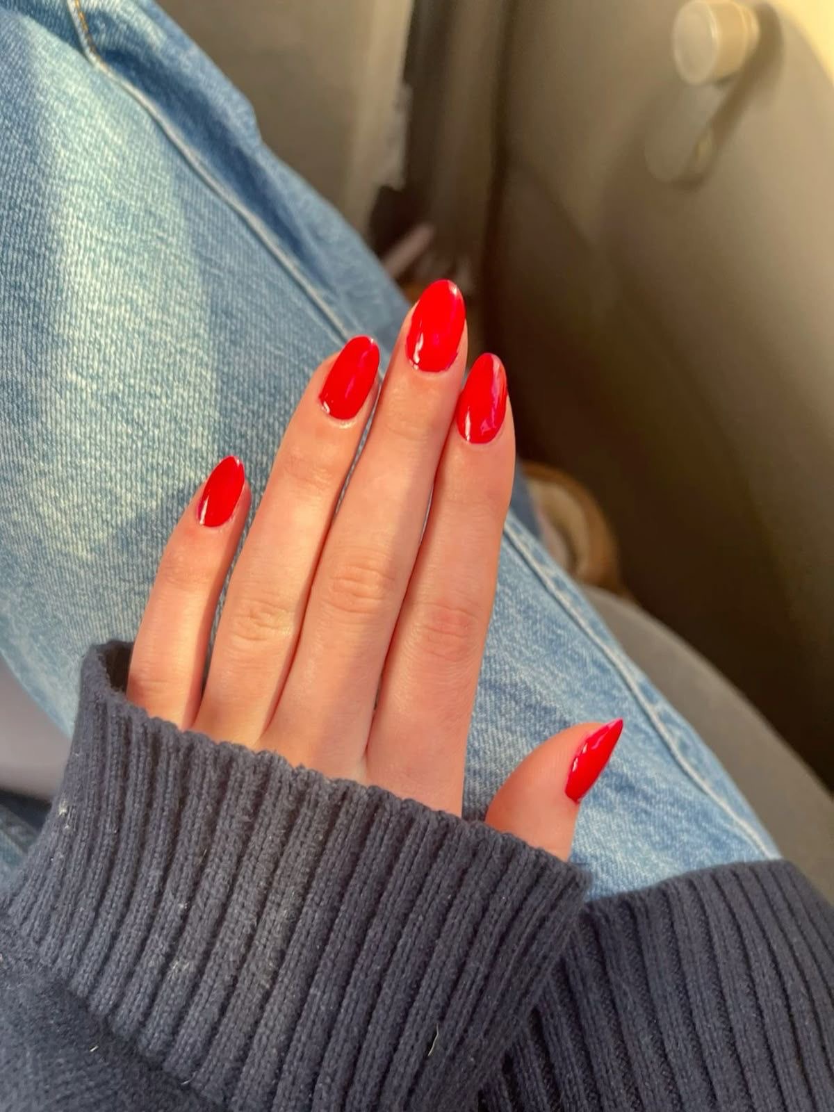 Squoval minimalist nail design by Jasmine Rose
