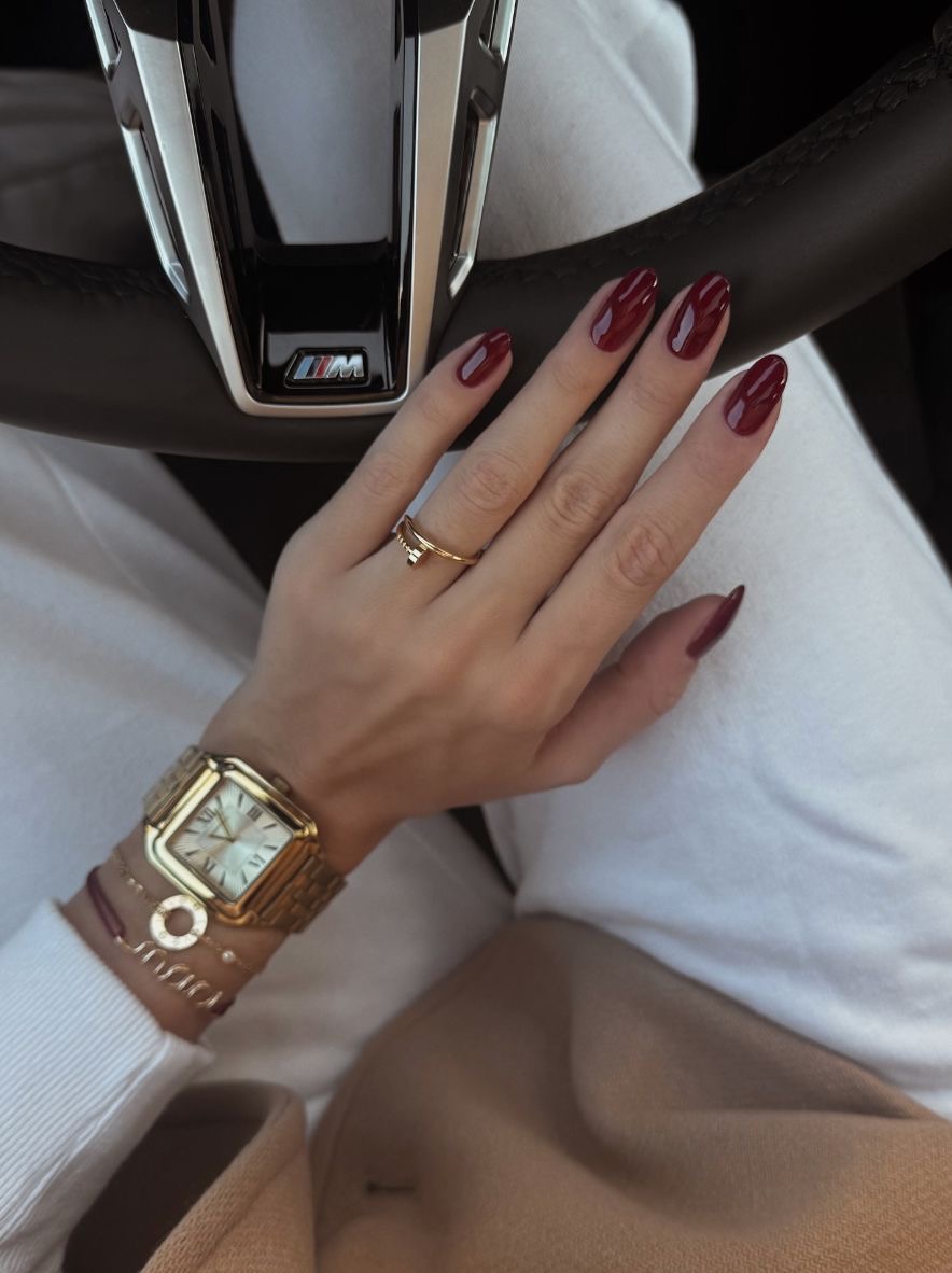 Almond ombre nail design by Jasmine Rose
