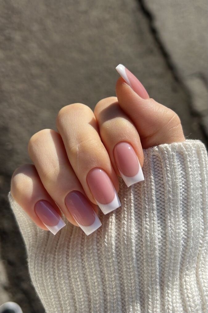 Square marble nail design by Jasmine Rose