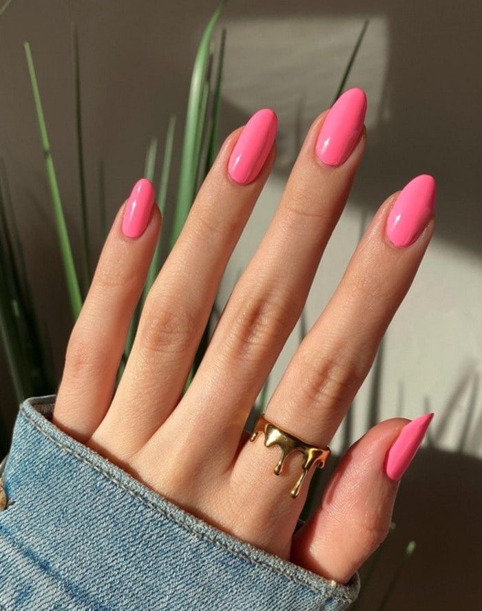 Stiletto geometric nail design by Jasmine Rose