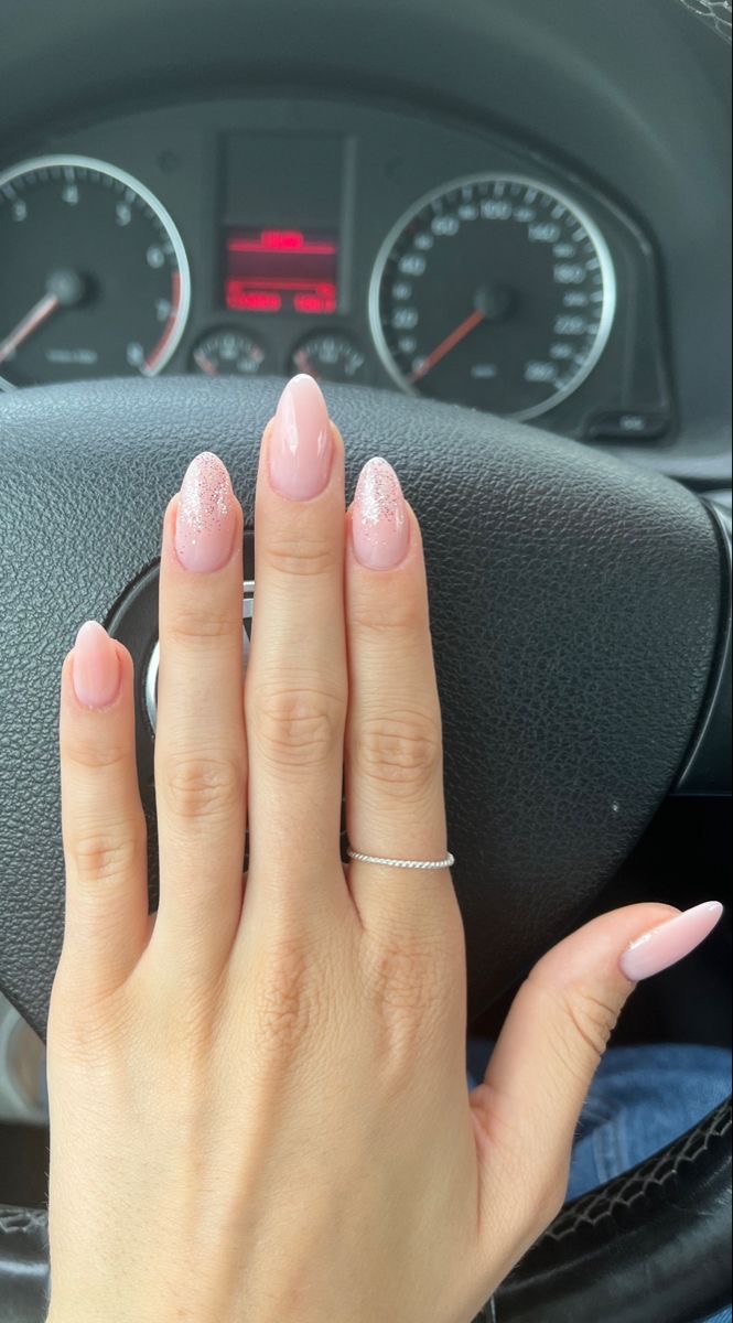 Squoval aura nail design by Eliza Rose