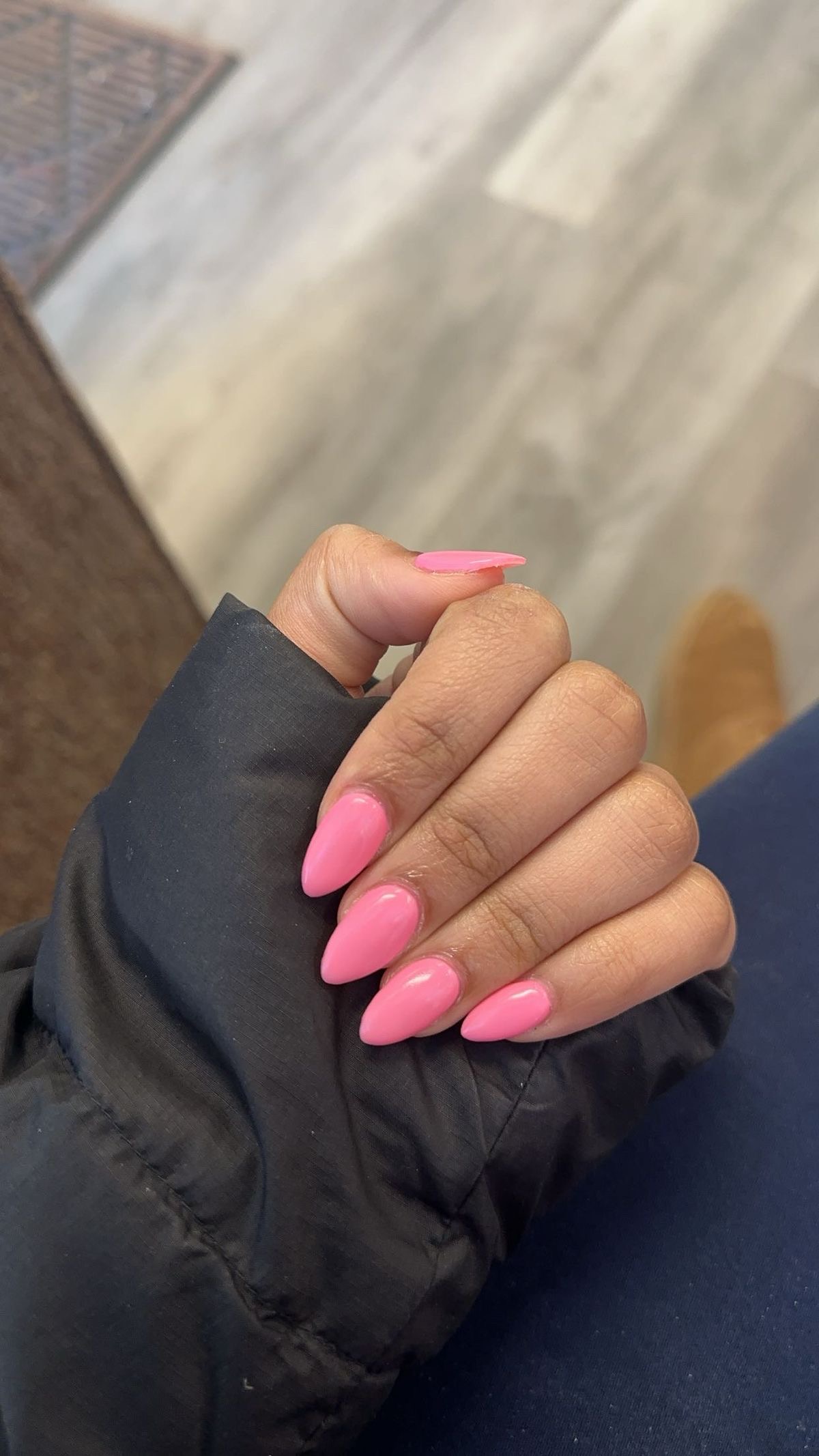 Square line art nail design by Gigi Moreno