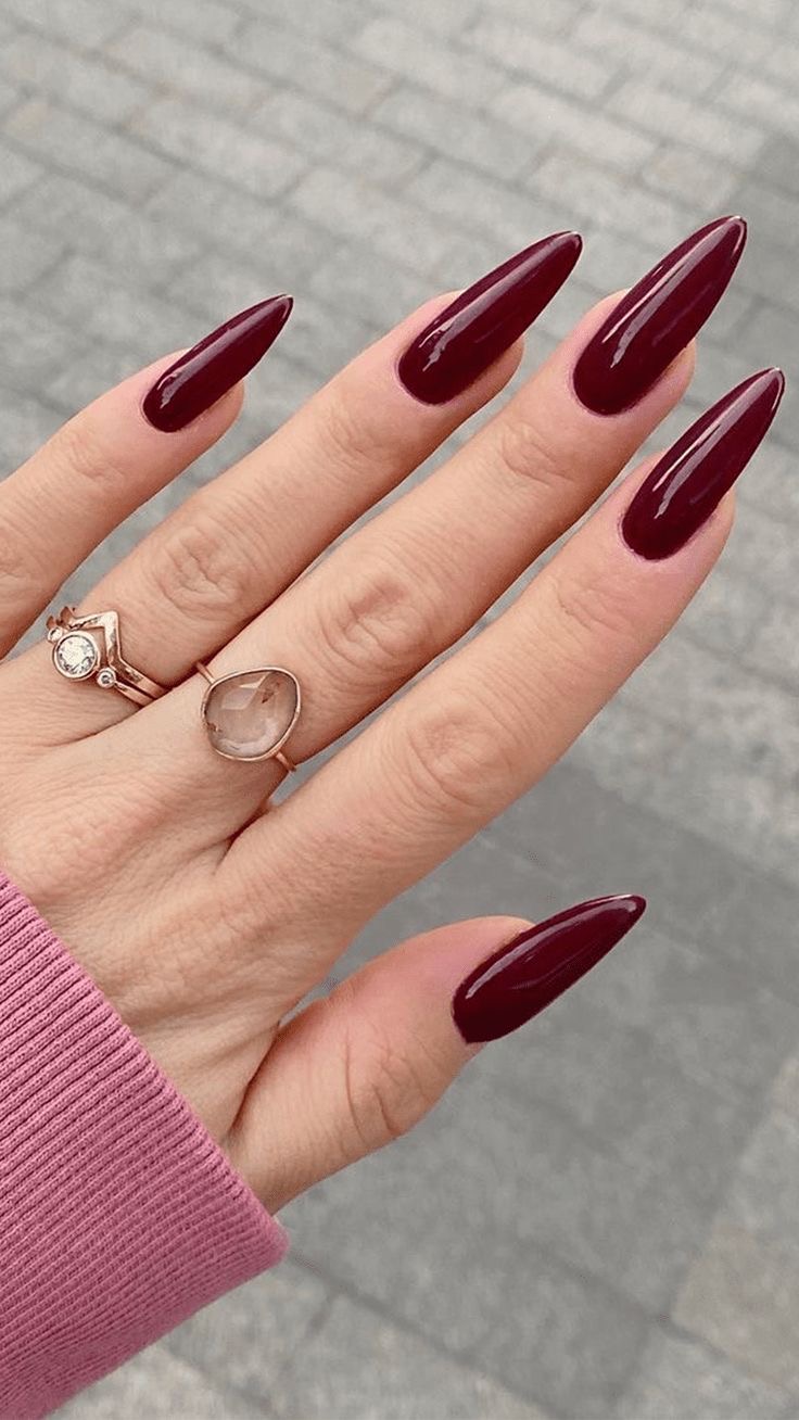 Square minimalist nail design by Layla Grace