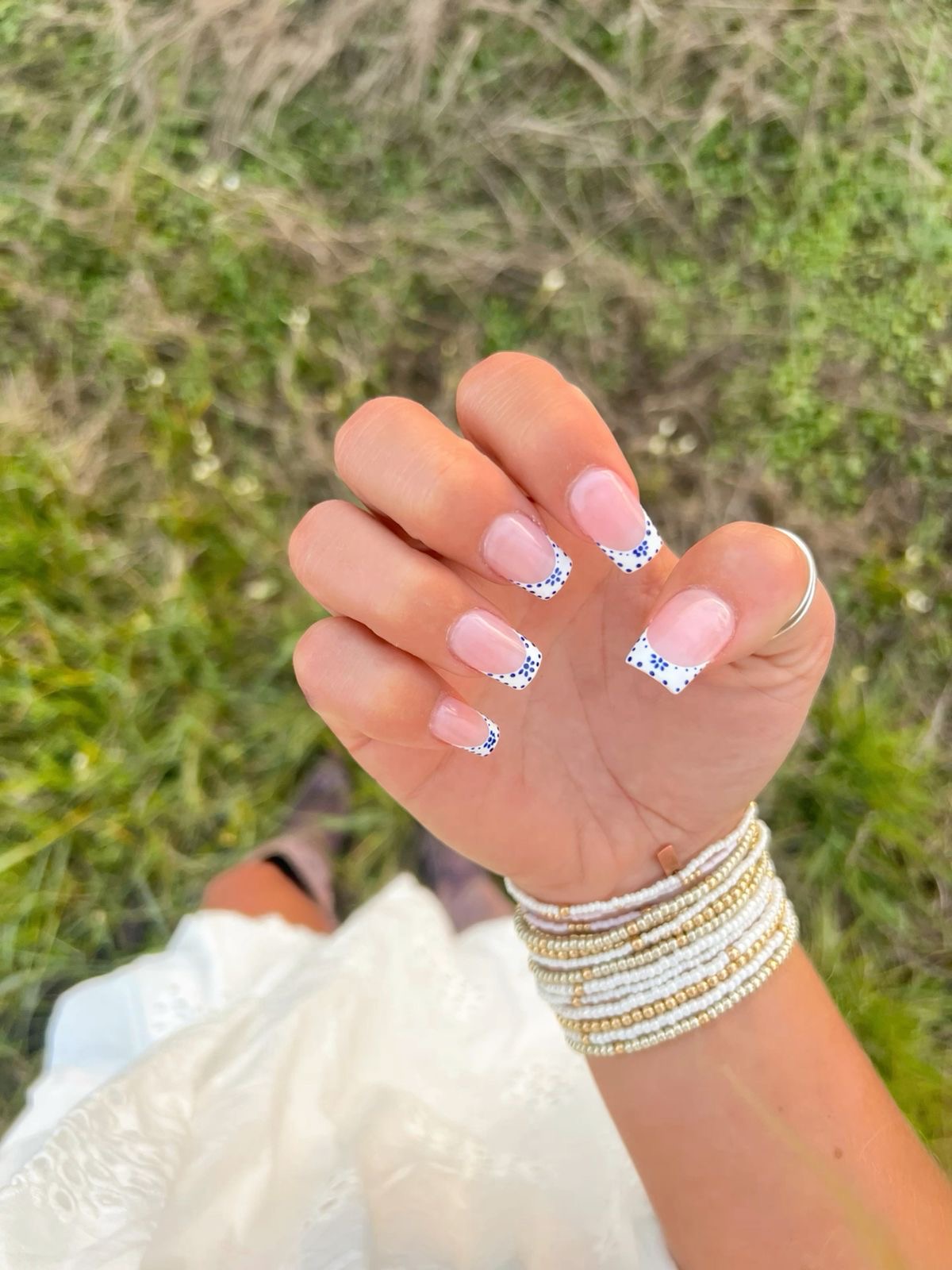Oval geometric nail design by Mila Grace