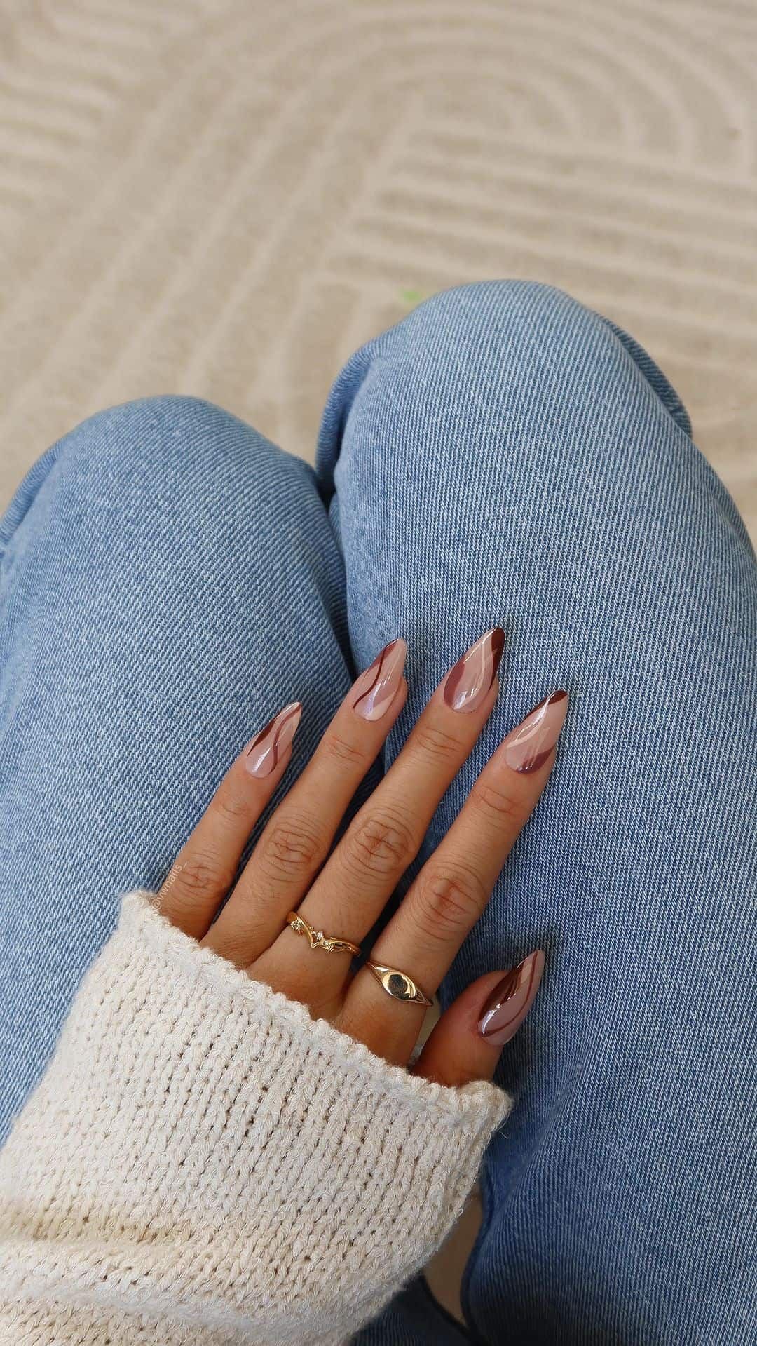 Square minimalist nail design by Mila Grace