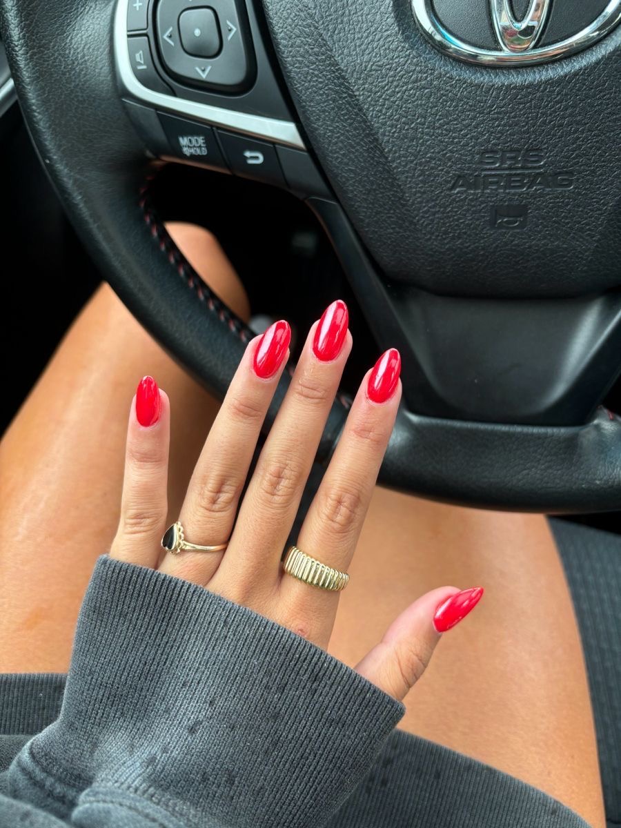 Squoval line art nail design by Serena Grace