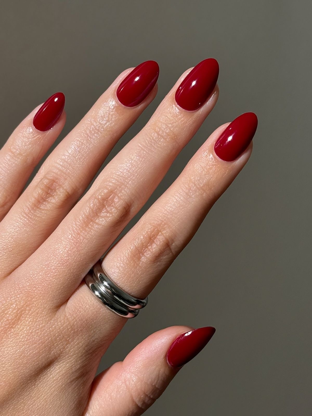 Almond line art nail design by Serena Grace