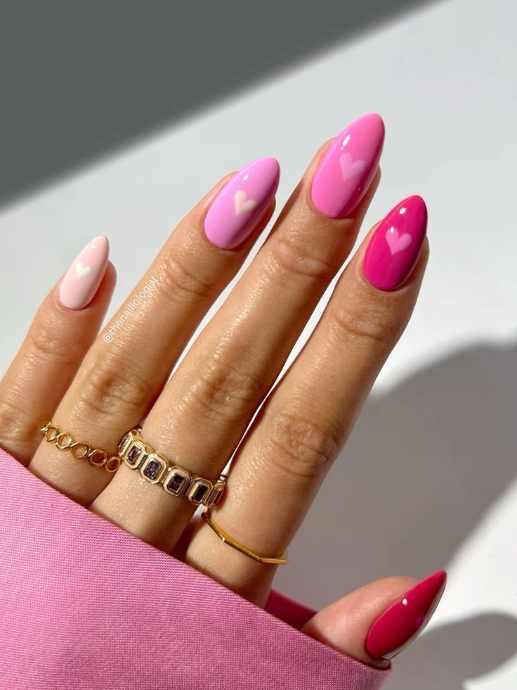 Oval geometric nail design by Stella Rose