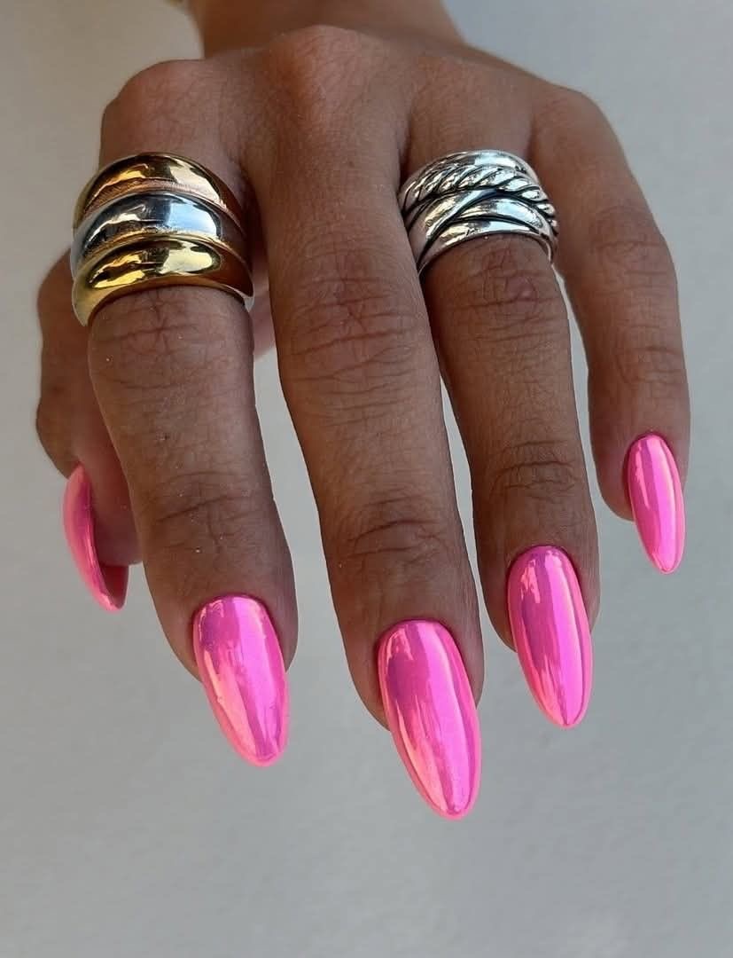 Squoval abstract nail design by Leah Quinn