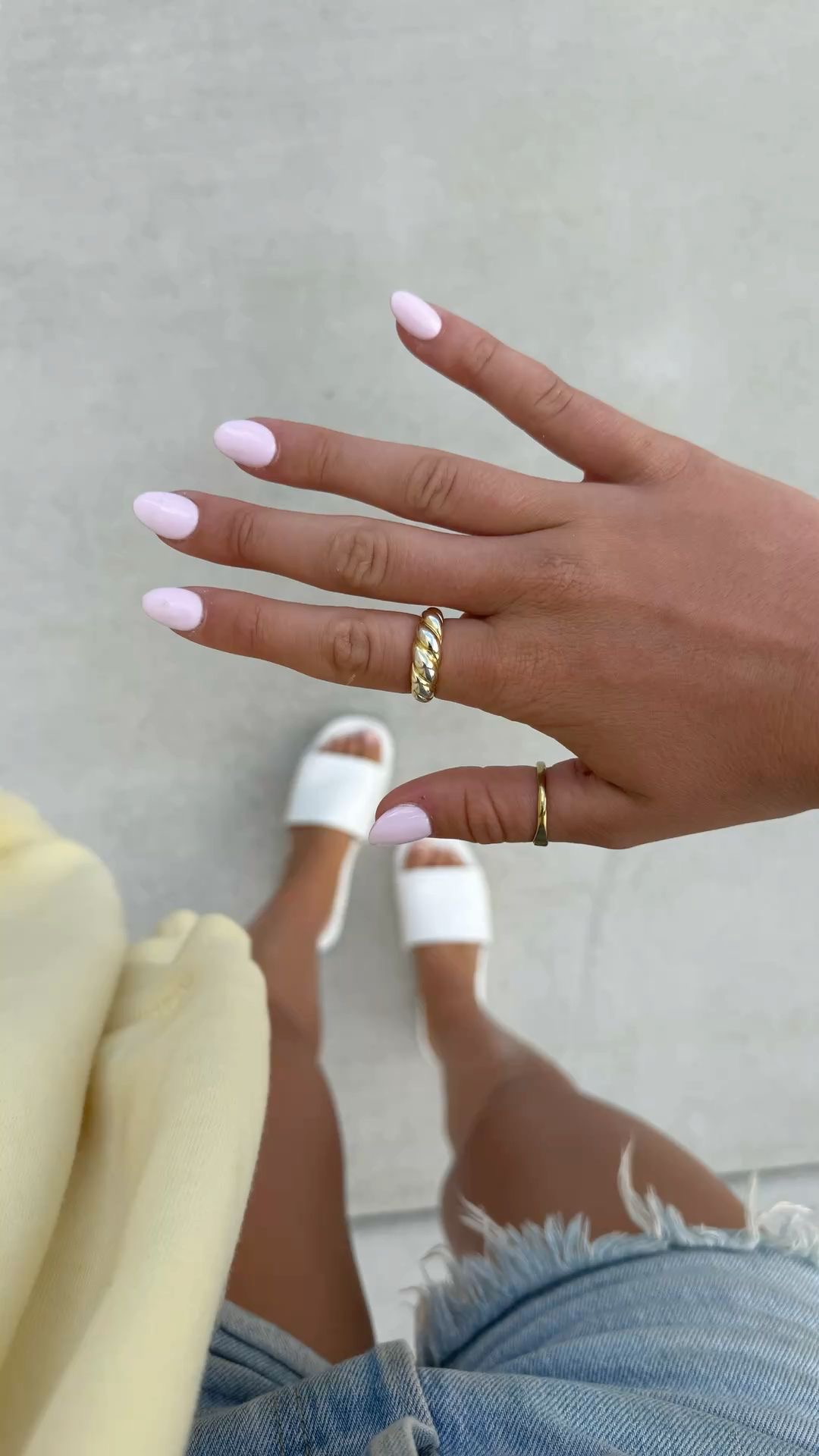 Stiletto line art nail design by Ava Bennett