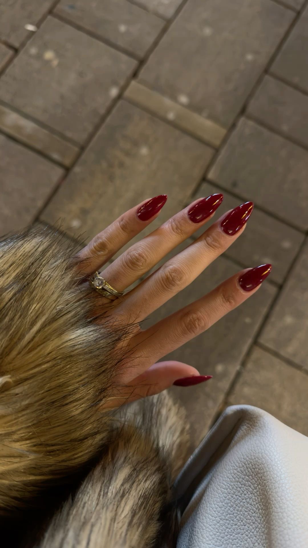Oval glazed nail design by Autumn Bloom