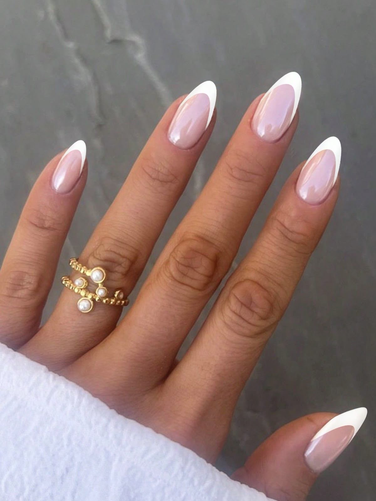 Oval floral nail design by Audrey Hart