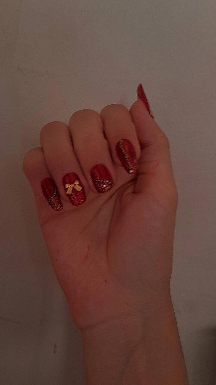 #vermelho e dourado♡