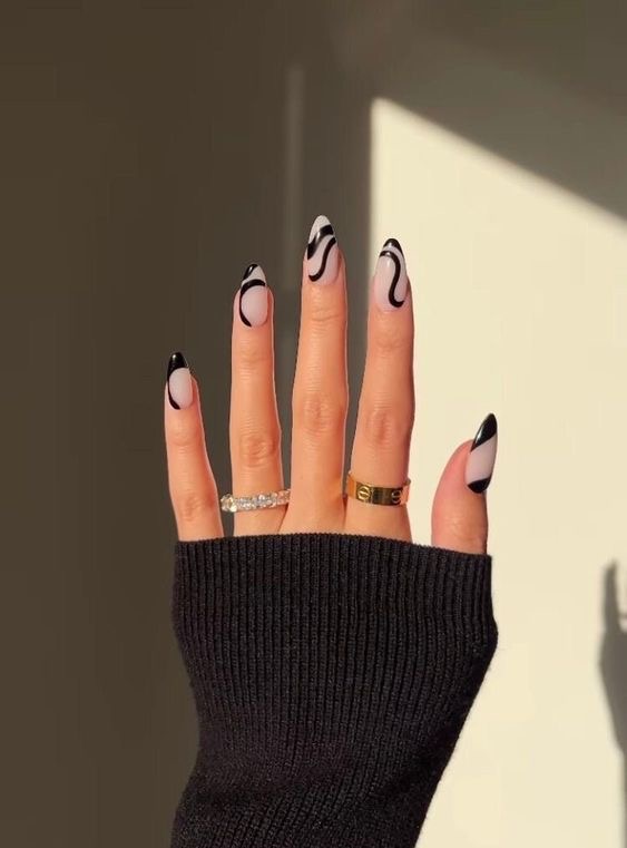 Almond abstract nail design by Gabriella Bloom