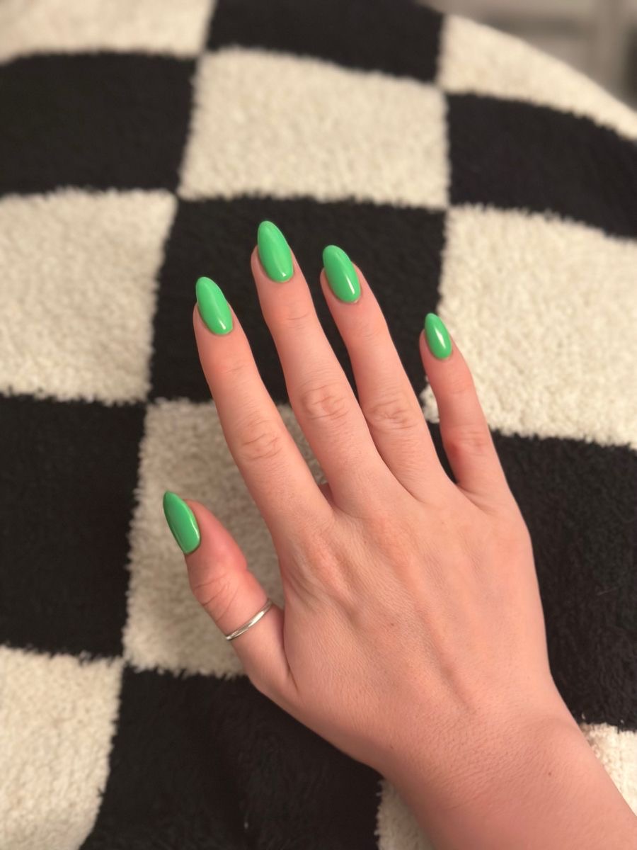 Oval rhinestone nail design by Sophie Hart