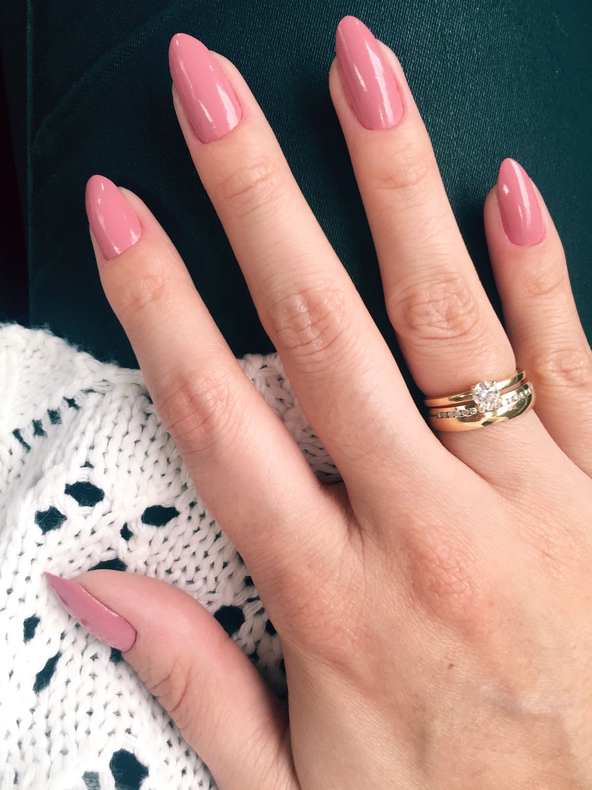 Stiletto minimalist nail design by Ava Quinn