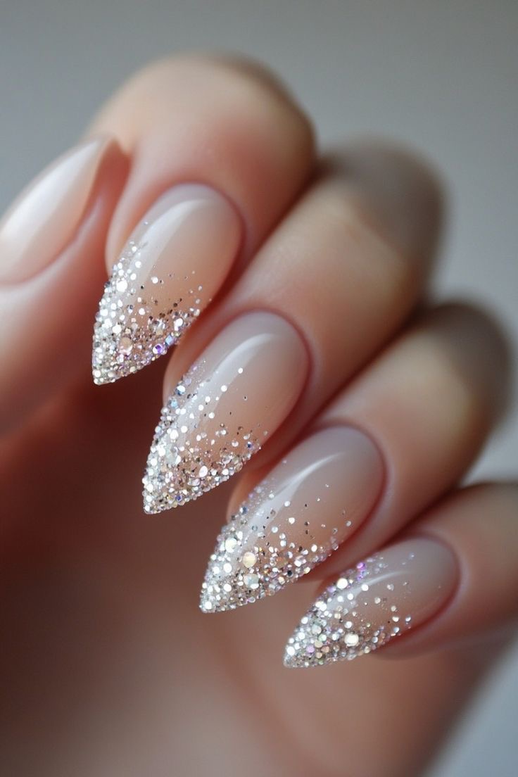 Stiletto line art nail design by Vivian Bloom