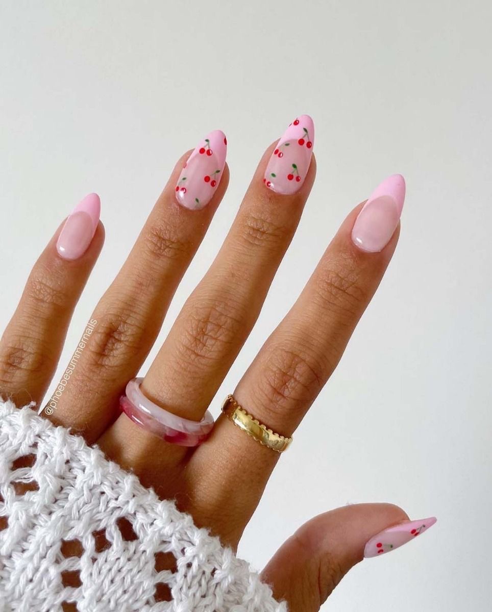 Oval abstract nail design by Lily Rose