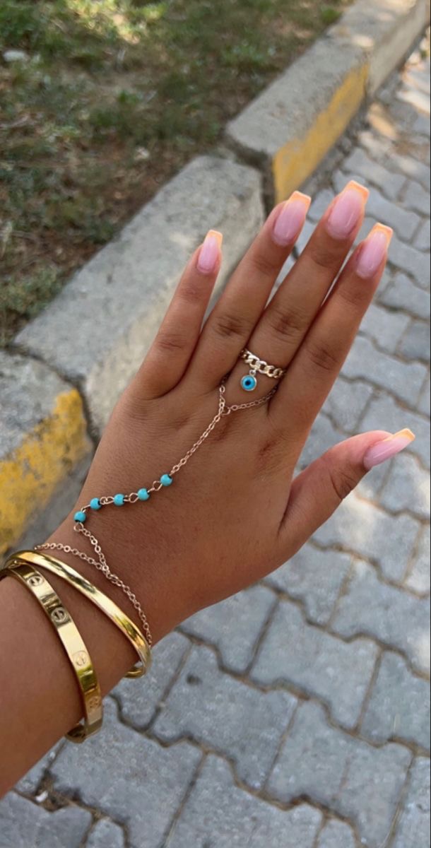 Squoval marble nail design by Nora Rose