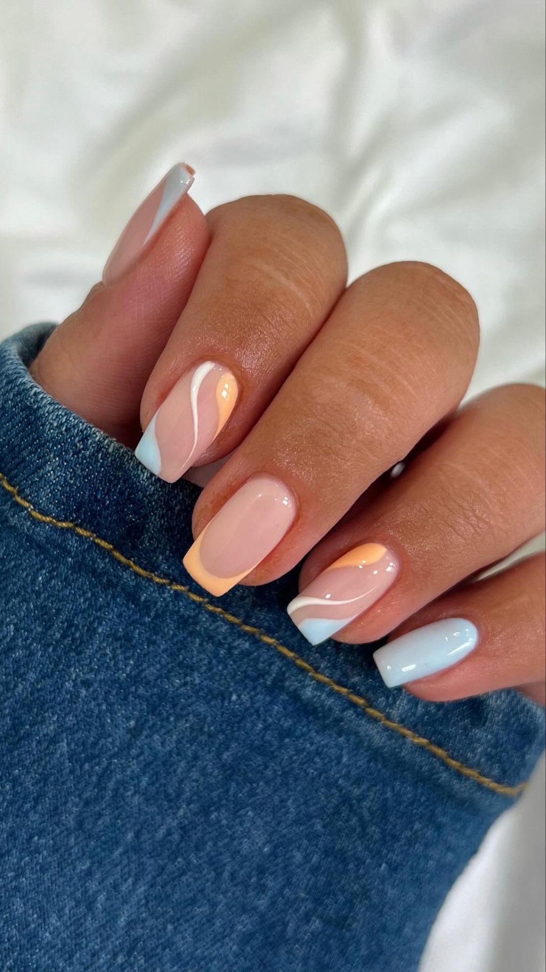 Oval aura nail design by Nora Rose