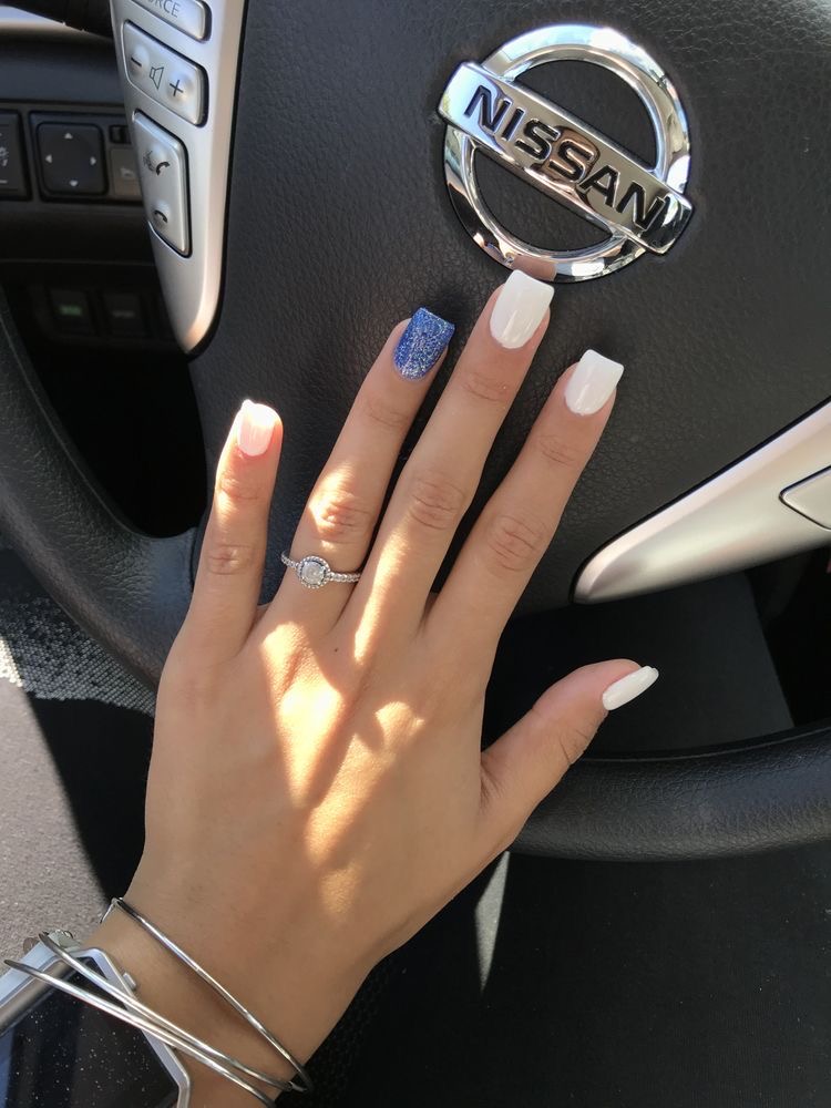 Almond art nail design by Sienna Brooks