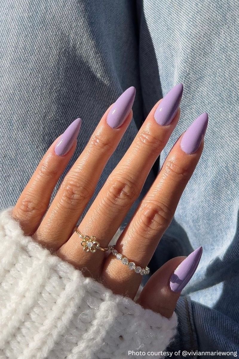 Squoval minimalist nail design by Ariana Grace