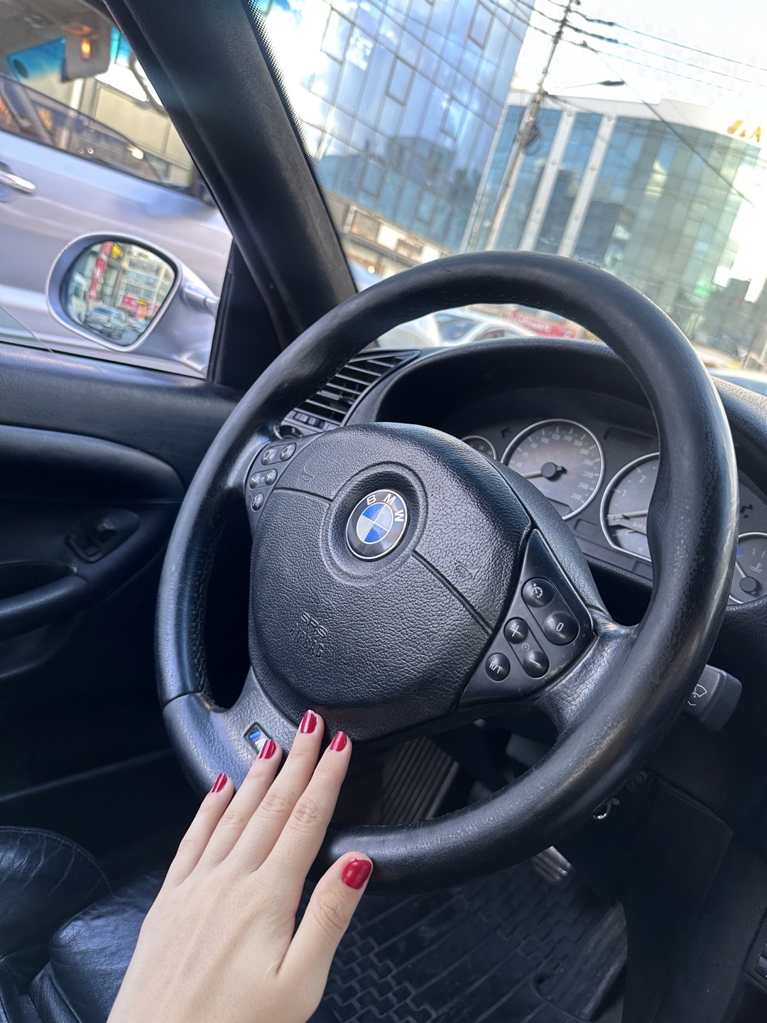 Nail post