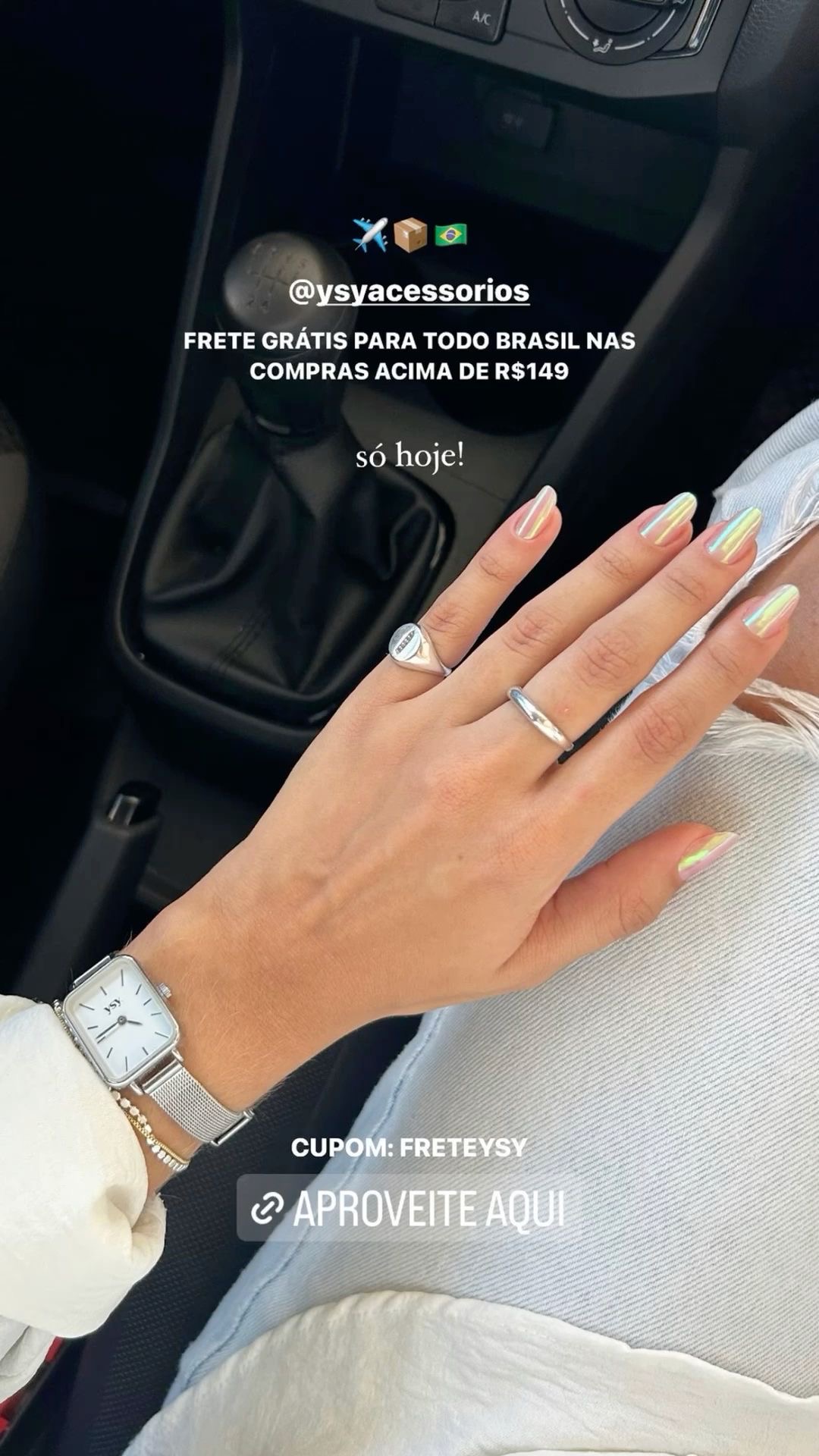 Oval floral nail design by Emma Hart