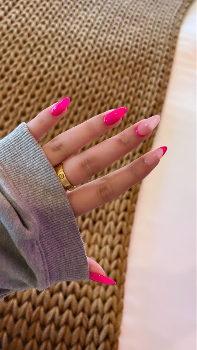 Oval animal print nail design by Sofia Russo
