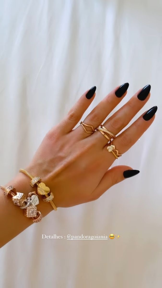Almond chrome French nail design by Sofia Russo