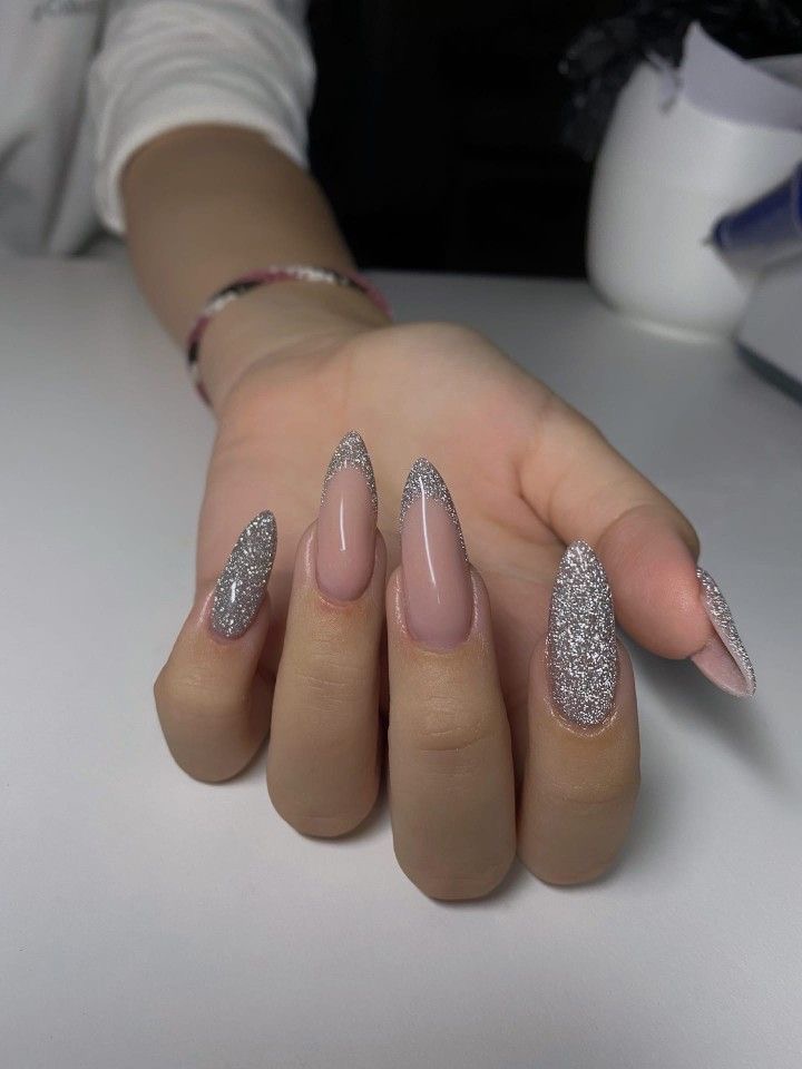 Stiletto art nail design by Savannah Rae