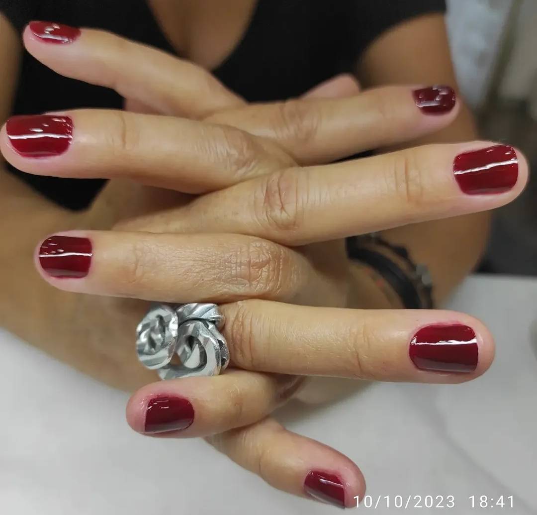 Nail post