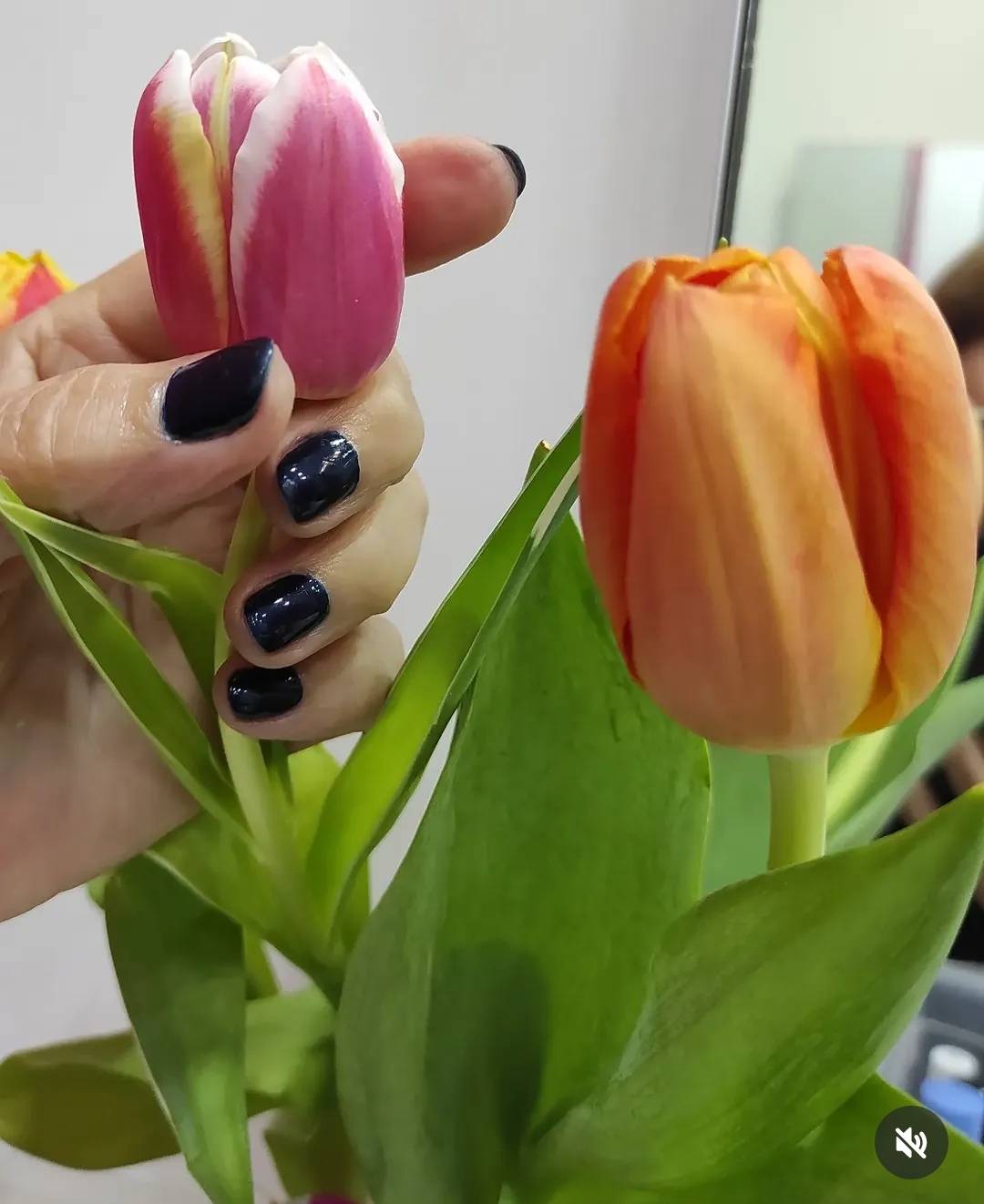 Nail post