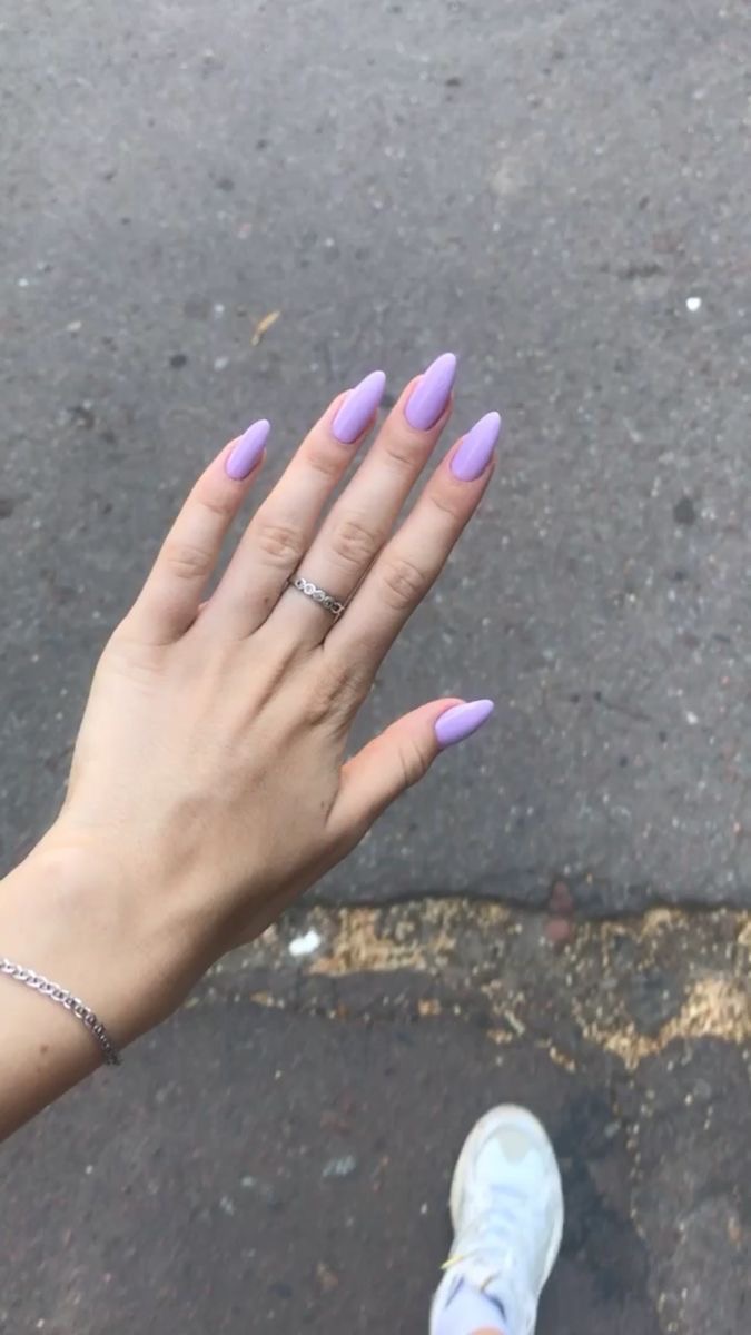 Squoval minimalist nail design by Grace Lily