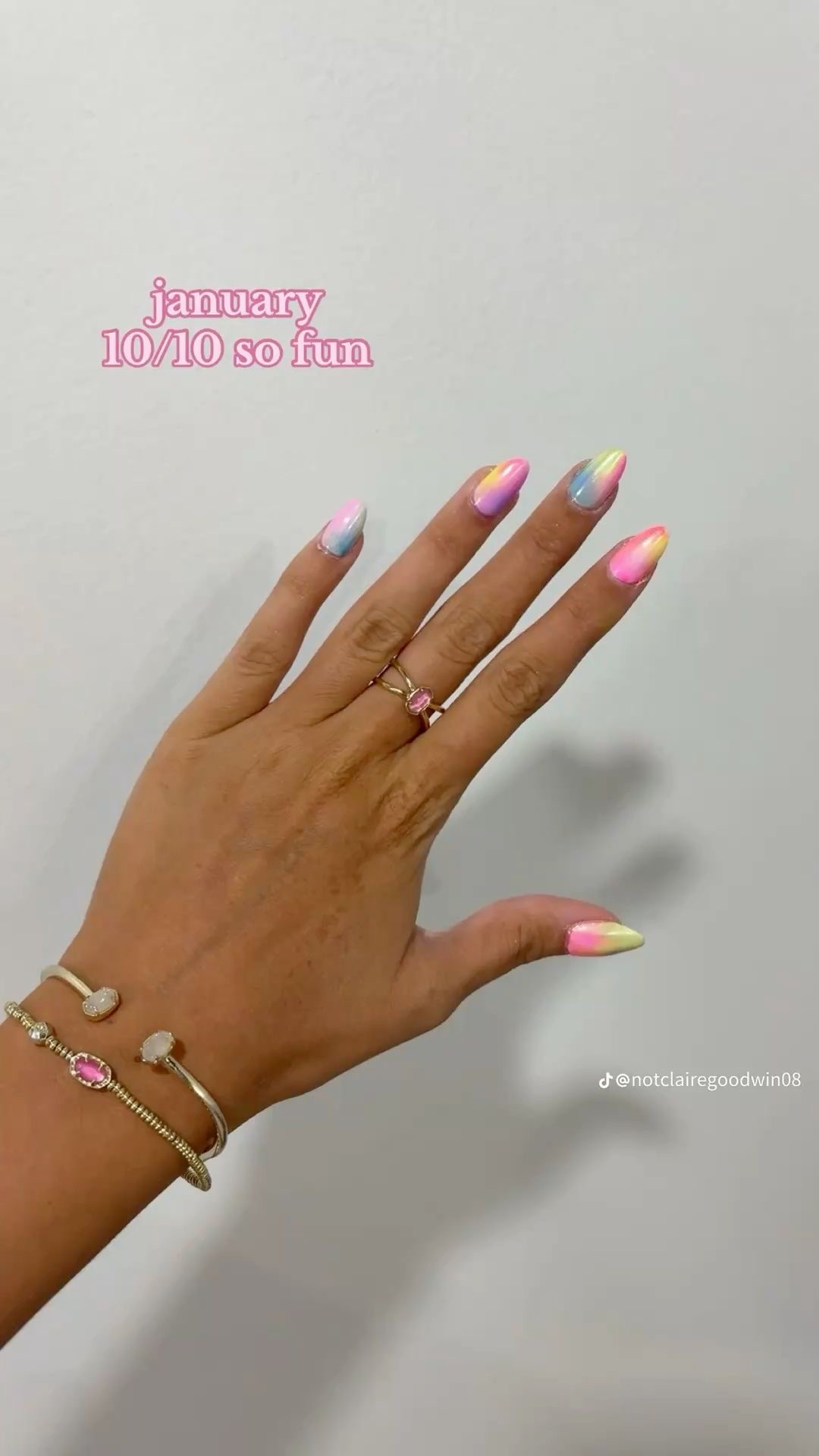 Squoval marble nail design by Grace Lily