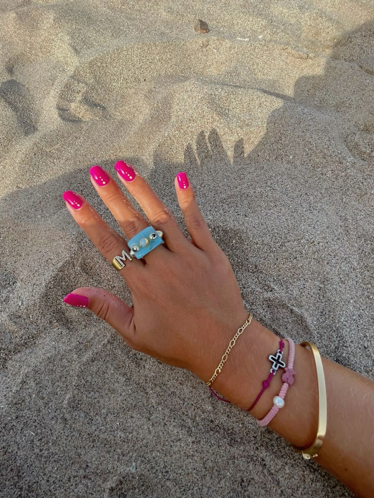 Oval aura nail design by Grace Lily