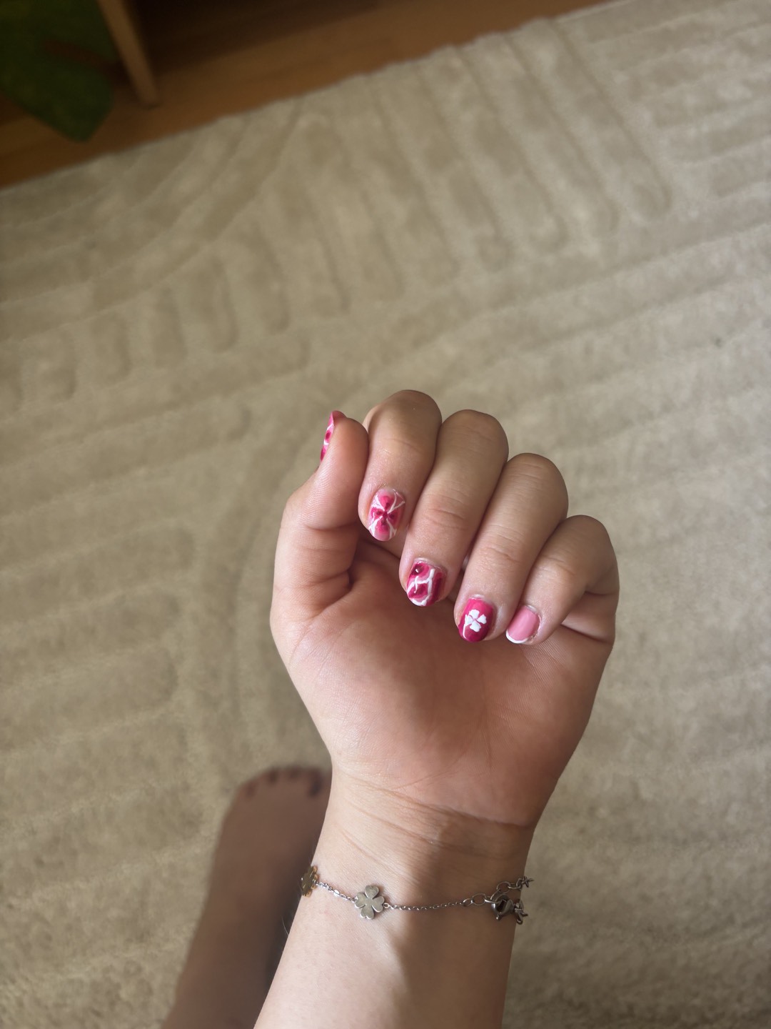 Nail post