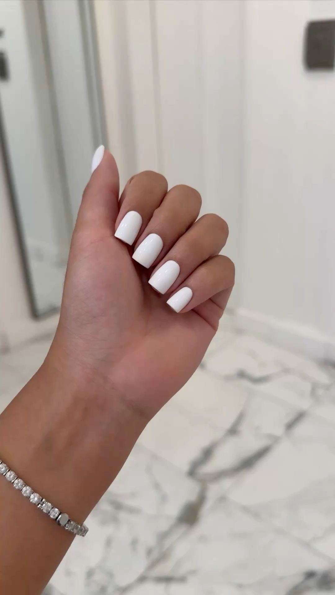 Oval line art nail design by Noor Haddad