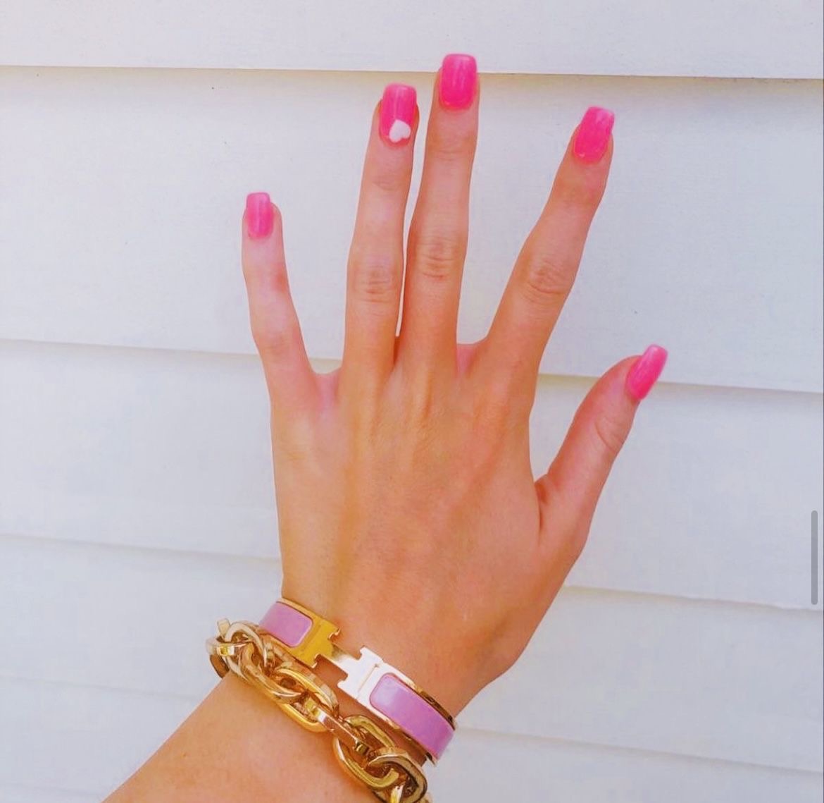 Oval floral nail design by Ruby Jones