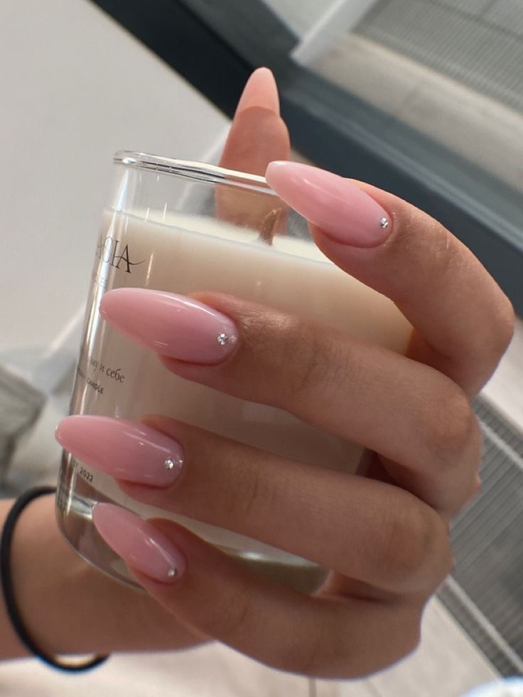 Oval marble nail design by Ruby Jones