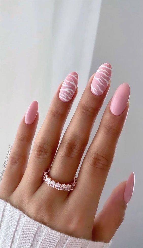 Almond aura nail design by Skylar Rae